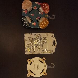 Natasha Couture Gold and Pearl Hair Clips